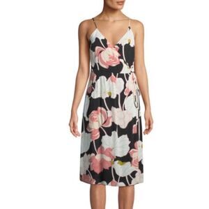 NWOT Cupcakes and Cashmere Floral Dress